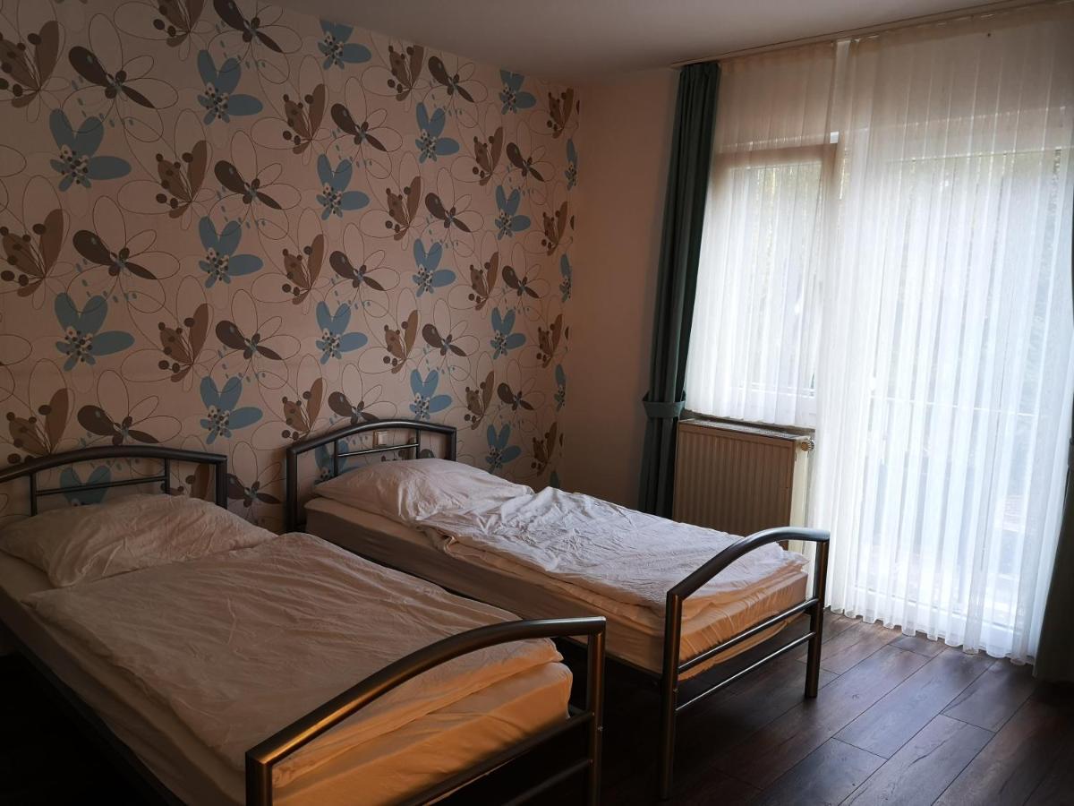 Polat Apartments 1 에센 외부 사진